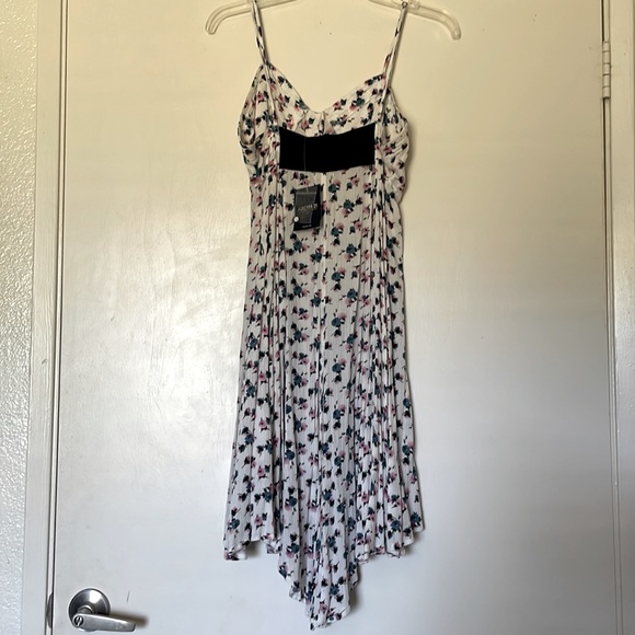 Women’s Forever 21 Floral Pink Flowers Button Summer Cami Mini Dress - size M - Picture 3 of 6